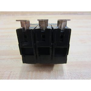 Interruptor de Circuito General Electric Thqb32030, 30 A, 3 Polos, Tipo AfcI - Product Image 5