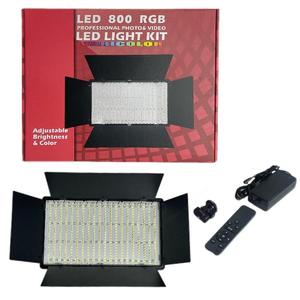 Lumière vidéo LED portable <span class=keywords><strong>Pro</strong></span> LED U800 <span class=keywords><strong>RGB</strong></span> 50W 3200-5600K avec contrôle par application, lumière d'appoint U600 pour studio YouTube - Product Image 1