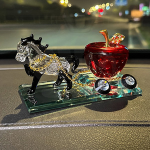 Adorno de Cristal con Forma de Caballo y Manzana para Coche, Decoración Rectangular para el Hogar, Regalo para Amigos - Product Image 1
