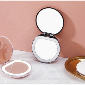 Double-sided LED <b>Lights</b> Small Cosmetic Make <b>up</b> Pocket Mirror USB Charger Color <b>Box</b> Customer Logo Custom Designs Round 75*75*20mm - Product Image 3