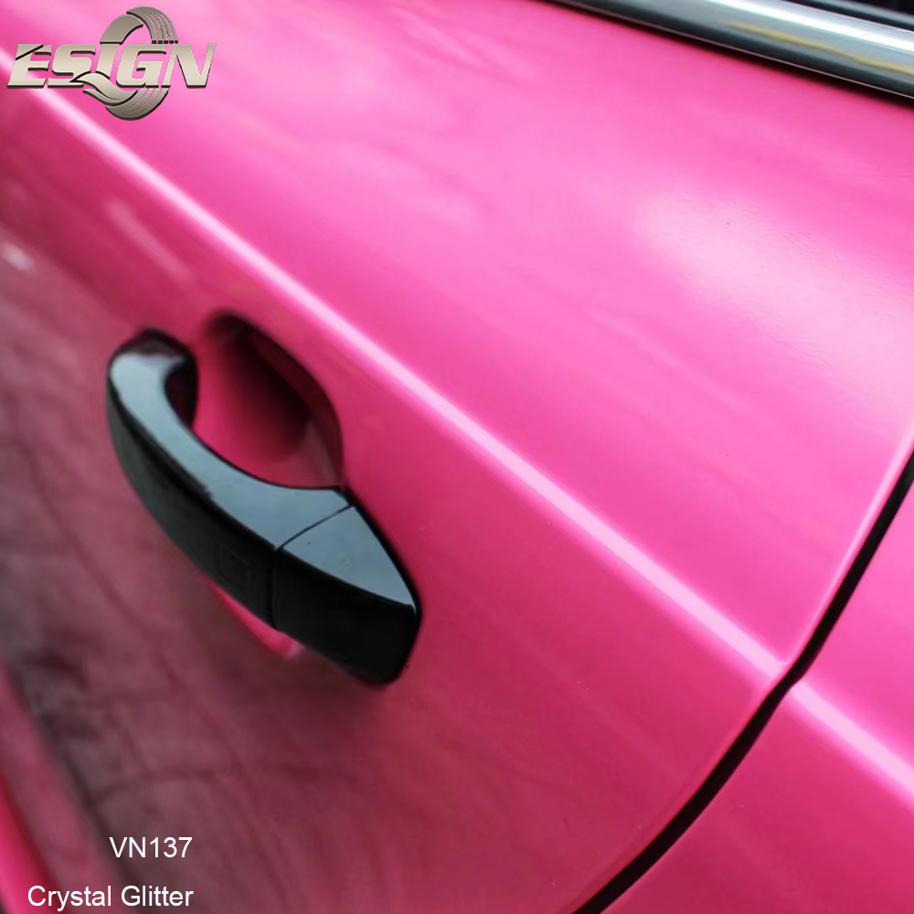 คริสตัลสีชมพูแวววาว