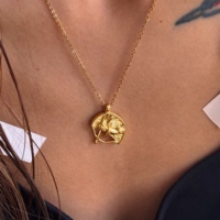 Collar con Colgante Redondo de Ángel Cupido Vintage de Acero Inoxidable Chapado en Oro de 18k, Resistente al Deslustre, Joyería Diaria, Nuevo y Popular de Dazan 2024