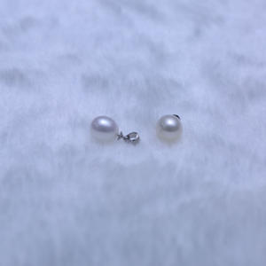 สร้อยคอมุกน้ำจืดแท้ทรงหยดน้ำ ขนาด 8.5-9.5 มม. พร้อมจี้เงินแท้ S925 รองรับการดรอปชิป - Product Image 4