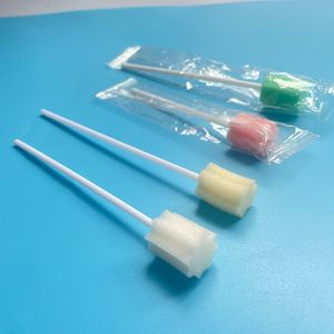 Tamponi dentali in schiuma bianca-bastoncini monouso per l'igiene orale con punta in schiuma esagonale a fiori - Product Image 5