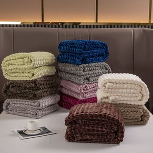 Morbida Coperta in Flanella a Quadri, Spessa Coperta a Righe e Nido d'Ape per Camera <span class=keywords><strong>da</strong></span> Letto, Soggiorno, Auto, Divano, Viaggi - Product Image 1