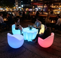 Ensemble de chaises de bar commerciales modernes, écologiques, durables, à LED changeantes de couleur, lumineuses, imperméables, pour décoration de fête en extérieur, salle de sport et hôtel