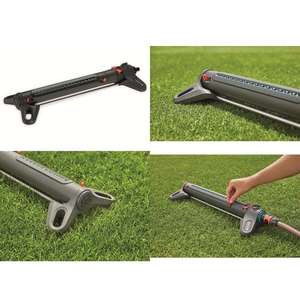 Aspersor oscilante de plástico Gardena AquaZoom L 1589579 para riego de césped - Product Image 1