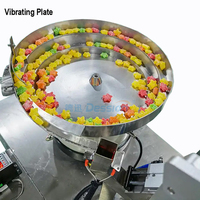 Machine à emballer de remplissage de sacs de bonbons mous de comptage automatique à grande vitesse Machine à emballer de remplissage de sachets de bonbons d'ours gommeux