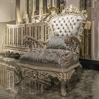 Ensemble de canapés turcs européens baroques opulents RH, sculptés à la main, avec accents dorés, rembourrage capitonné, tissu à motifs, bois massif