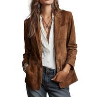 Veste en daim marron élégante pour femme, collection automne 2026, avec poches et fermeture boutonnée