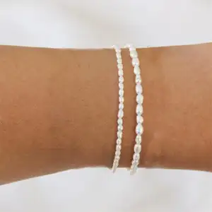 Bracelet français style rétro perle baroque perlée en acier inoxydable plaqué or 14k pour femme