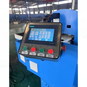 Machine de découpe de <span class=keywords><strong>verre</strong></span> laminé semi-automatique pour <span class=keywords><strong>la</strong></span> découpe et le traitement de films PVB EVA à <span class=keywords><strong>prix</strong></span> abordable - Product Image 4