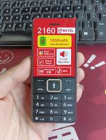 Teléfono Móvil GSM 2G con Teclado, Doble SIM, Linterna LED, Radio FM, Pantalla de 1.77 Pulgadas, en Stock, Venta al Por Mayor, Económico, de Plástico, con Logotipo Personalizable