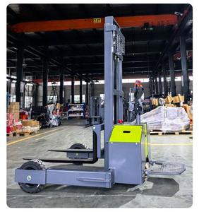 รถยกไฟฟ้าไฮดรอลิกสำหรับใช้งานกลางแจ้ง ขับเคลื่อน 4 ล้อ ยางลม  ควบคุมการใช้งานแบบยืน  สำหรับพื้นที่ขรุขระ เสากระโดงแบบชั้นเดียว แบตเตอรี่ตะกั่วกรด - Product Image 3