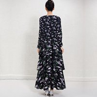 Fabricants de vêtements sur mesure : Robes d'été pour femmes 2026, robes imprimées florales, robes décontractées plissées à étages style gâteau
