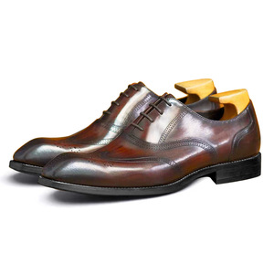 Zapatos de cuero con punta cuadrada de estilo informal de negocios de calidad japonesa, cierre con cordones, patrón sólido de madera de imitación para servicio público - Product Image 1