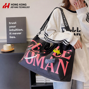 Sac fourre-tout promotionnel en nylon grande capacité avec imprimé lettres, sac à bandoulière pour femme, idéal pour les voyages décontractés et le shopping - Product Image 1