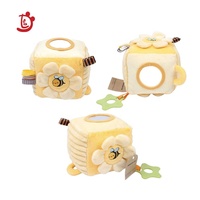 Fabricants vente en gros jouets en peluche personnalisés à hochet sensoriel 6 boules carrées pour bébés avec soulagement de la dentition jouets à hochet pour bébés