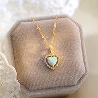 Collier pendentif opale cœur Glowluxe avec accents halo transparents, en argent sterling 925 plaqué or, bijoux romantiques contemporains