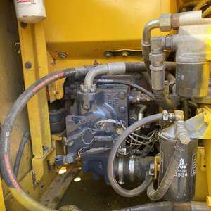 Excavatrice sur chenilles Komatsu PC130 avec boîte de vitesses moteur et composants de moteur et d'engrenage à noyau de pompe hydraulique Changjiang - Product Image 5