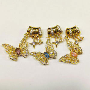 CZ9360 Dijes Colgantes Triples de <span class=keywords><strong>Mariposa</strong></span>, Flor de Tulipán y Circonita con Agujero Grande, Bañados en Oro de 18k, Compatibles con Pulseras de Estilo Europeo - Product Image 3