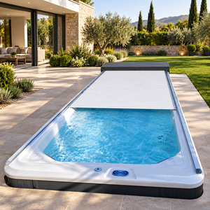 Système de <span class=keywords><strong>volet</strong></span> <span class=keywords><strong>roulant</strong></span> motorisé automatique <span class=keywords><strong>en</strong></span> aluminium pour <span class=keywords><strong>piscine</strong></span>, sur mesure pour piscines enterrées - Product Image 1