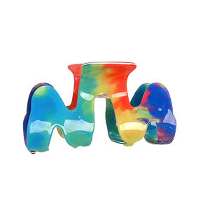 Pinces à cheveux requin en PVC dégradé arc-en-ciel pour femmes - Taille moyenne, antidérapantes, pour adolescentes et adultes - Product Image 6