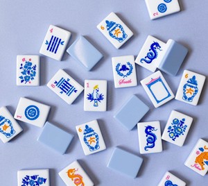 Tuiles <span class=keywords><strong>de</strong></span> Mahjong <span class=keywords><strong>de</strong></span> Luxe Personnalisées, Acrylique Cristal 4 Couches, Finition Polie à la Main, Écologiques, Durables, Portables, Ensemble <span class=keywords><strong>de</strong></span> 160 Pièces pour la <span class=keywords><strong>Famille</strong></span> - Product Image 6