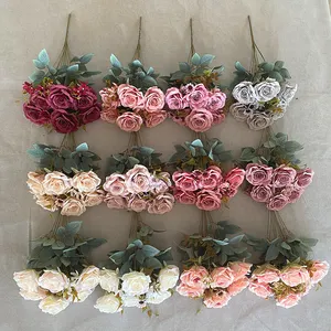 Mariage decorativo con fiori artificiali a forma di fiore di rosa tailandese