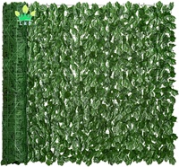 Clôture d'intimité en lierre artificiel, haie artificielle et décoration en faux lierre et feuilles d'érable pour la décoration de jardin extérieur