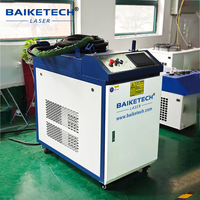 Machine industrielle de nettoyage d'enlèvement de couche d'oxyde Machine continue tenue dans la main de dérouillage de laser de haute puissance