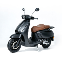 Moto électrique longue portée à grande vitesse économique 72V 2000W avec batterie au lithium pour adultes, moto cargo électrique en gros