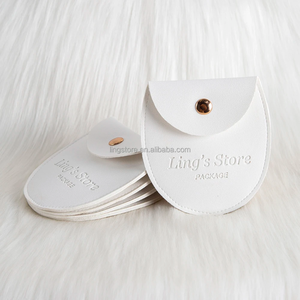 Pochette à bijoux ovale personnalisée en cuir PU 7,8x8,5 cm avec bouton doré pour collier et bague, protection anti-poussière - Product Image 2