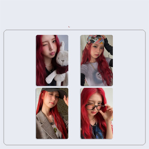 4 Stück/Set UNCHILD HD Fotokarten <span class=keywords><strong>YEEUN</strong></span> Personal Magazine Doppelseitige glänzende LOMO-Karten aus beschichtetem Papier Postkarten-Fan-Kollektion - Product Image 1