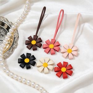 Decorative Daisy Keychain Vintage Pu Leather Flower Purse <b>Charm</b> Portable Key Ring <b>Bag</b> Ornament - Product Image 1