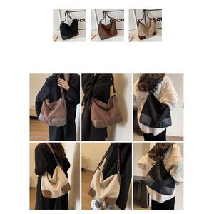 Sac fourre-tout hobo marron en faux daim pour femme avec sangle réglable, idéal pour le bureau, les voyages et le quotidien - Product Image 3