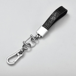 Llavero de coche de piel de cocodrilo, llavero creativo de aleación de zinc y metal para hombres y mujeres - Product Image 4