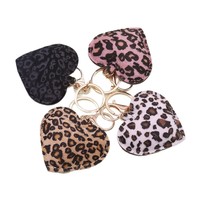 Nouveau porte-clés en cuir imprimé léopard de style européen et américain, pendentif de voiture en forme de cœur, breloque de sac, petits cadeaux