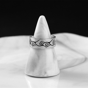 European American Style Feather Leaf Retro Men's Stainless Steel Ring And <b>Bracelet</b> Internet Popular Hipster Student Jewelry <b>Set</b> - Product Image 4