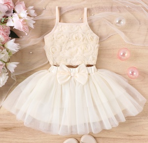 Ensemble 2 pièces pour <span class=keywords><strong>fille</strong></span> 2026 : Crop top à fleurs violettes + <span class=keywords><strong>Jupe</strong></span> tutu superposée en maille - Product Image 4