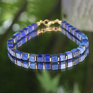 Meistverkauftes Exportprodukt: Natürliches Lapislazuli-Perlenarmband in Quadratform mit Goldton-Eisenstein-Anhänger und Edelstahl-Verschluss - Product Image 3