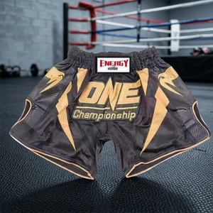 กางเกงมวยไทยซานด้าสำหรับฝึกซ้อม  ผ้าโพลีเอสเตอร์ 100% ระบายอากาศได้ดี น้ำหนัก 180 กรัม พิมพ์ลายดิจิตอล  โลโก้ด้านหน้า  สำหรับผู้ใหญ่  ยูนิเซ็กซ์ เหมาะสำหรับกีฬาศิลปะการต่อสู้ MMA - Product Image 3