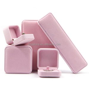 Scatole di Lusso in Velluto per Gioielli 5*6*4.5cm, per Anelli, Orecchini, Bracciali e Regali - Product Image 1