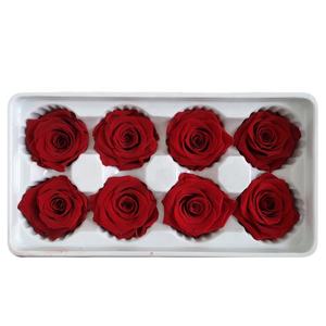 Flor que nunca se desvanece rosa roja eterna 4-5 cm cabeza de rosa en caja - Product Image 1
