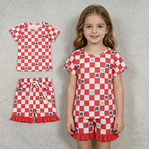 Ensembles de vêtements pour filles, t-shirts et shorts en coton extensible respirant à carreaux étoilés pour le 4 juillet, tenues décontractées pour petites filles, vêtements pour sœurs, vêtements pour enfants - Product Image 1