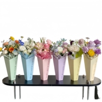 Boîte à fleurs conique triangulaire de luxe, emballage portable en tube floral, boîte à bouquet en papier pour fleuriste, cadeau et artisanat