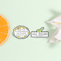 Ensemble de badges en émail Cloud Money avec slogan 'Tous les examens réussis', en alliage de zinc, pour sac à dos, veste, chapeau, revers, décoration et cadeau