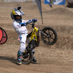 Moto tout-terrain pour enfants HUS, cadre en aluminium, moteur sans balais 653W, batterie lithium 36V 5Ah, autonomie 25 km, vitesse 10-33 km/h, a 3 - Product Image 1