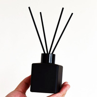 Bouteille diffuseur de parfum en verre de luxe, noire mate, carrée, 50ml, 100ml, 200ml, avec embout fileté, pour diffuseur de parfum d'ambiance.