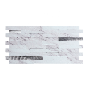 Déstockage d'usine en gros : Bande de mosaïque autocollante en aluminium et pierre artificielle blanche (lot de 12) - Product Image 1